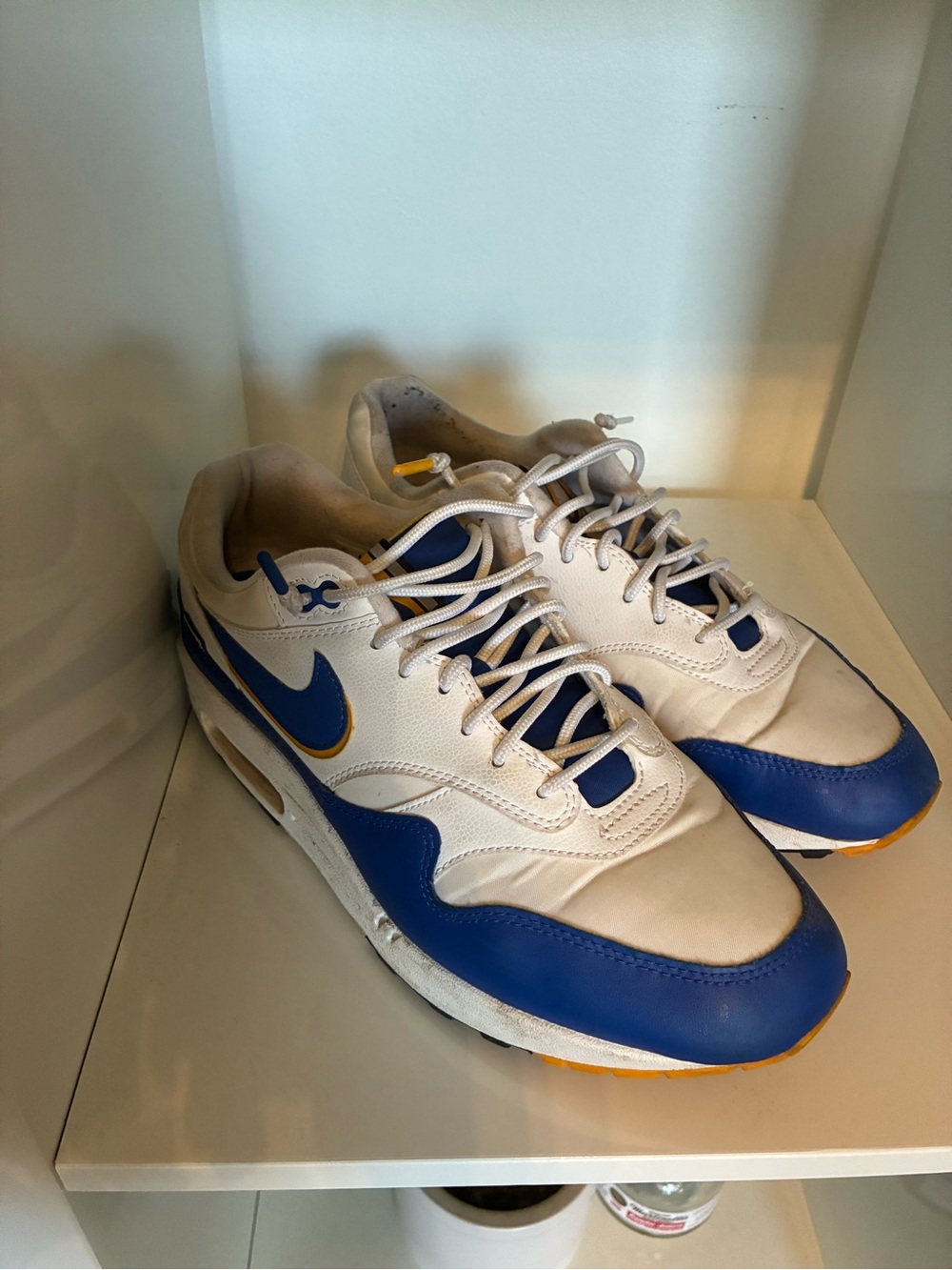 Nike Men's White, Blue & Yellow Low-Top Sneakers